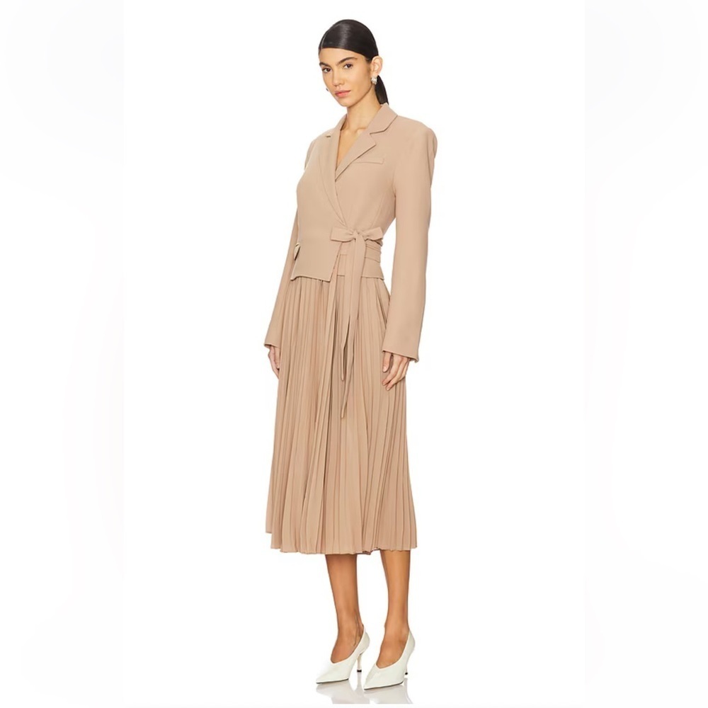 ASTR The Label Sekani Dress Camel Tan Midi Pleated Skirt jacket Revolve M - Picture 3 of 10